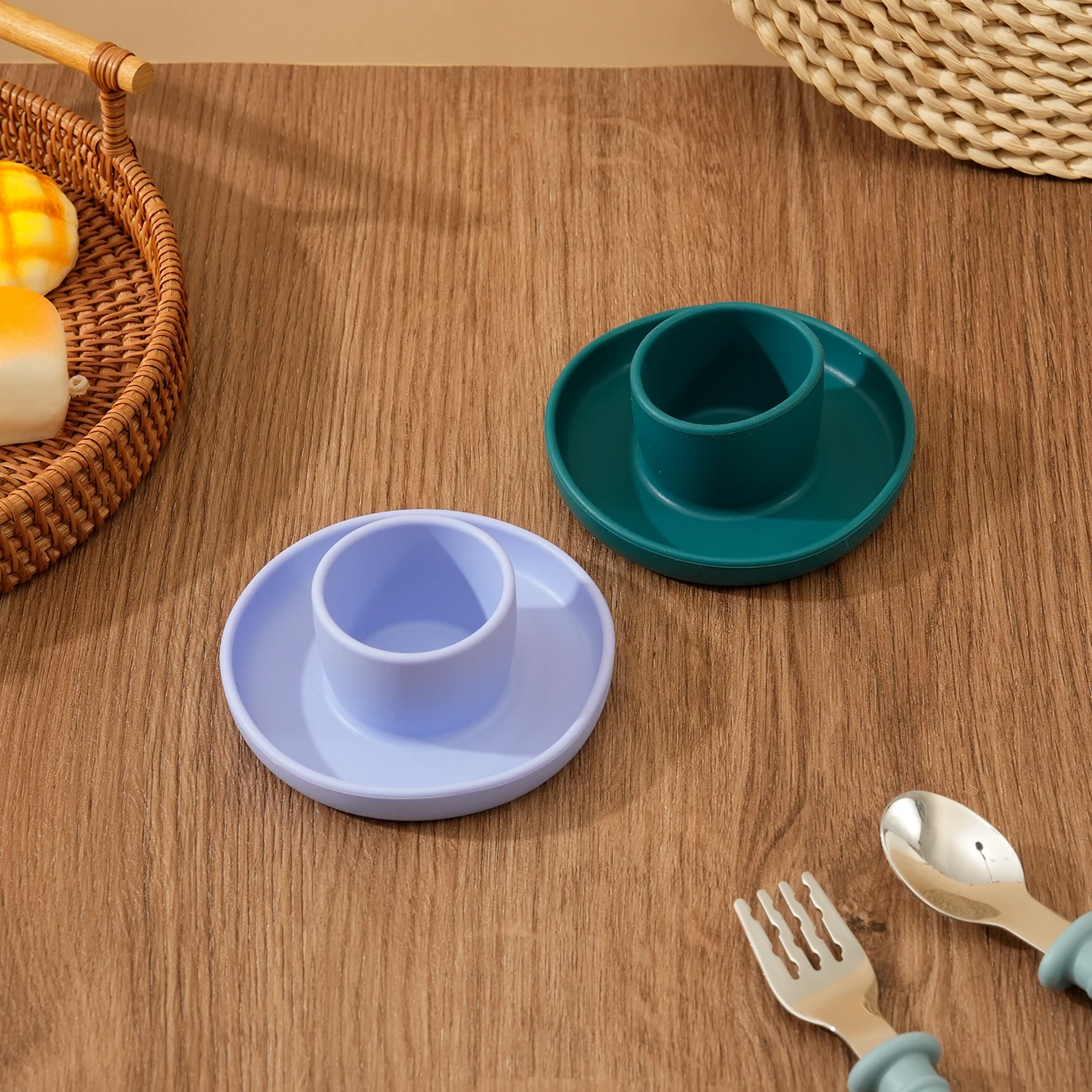 1PCS Baby Silicone Egg Holder Pure Color Baby Egg Cup Portable Baby Tableware Toddler Egg Tray Tableware Elegant Baby Gifts