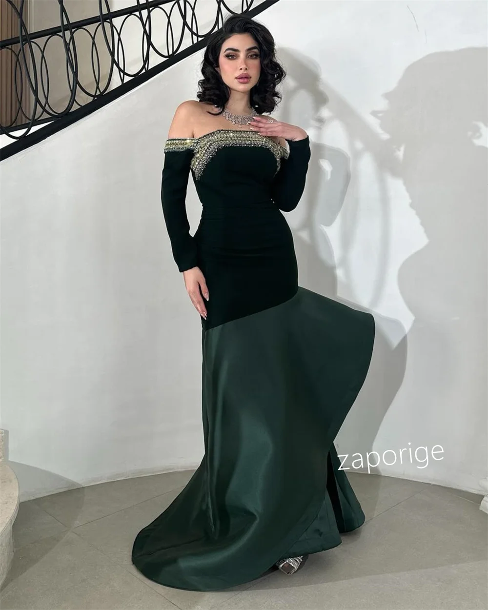 تخصيص أزياء جيرسي الطية مطرزة حورية البحر خارج على الكتف فساتين طويلة مناسبة مخصصة المشاهير الرسمية