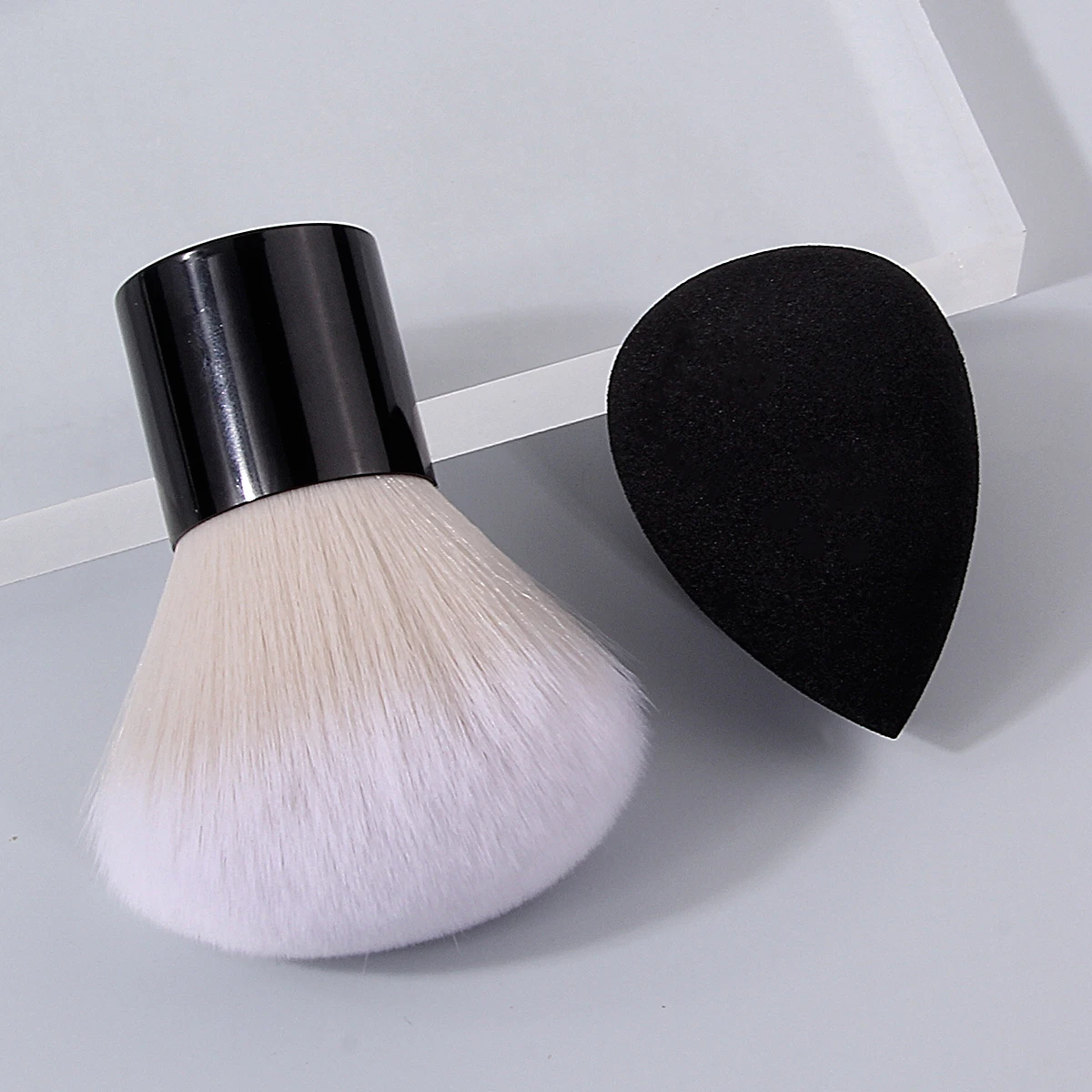 قطعتان من فرشاة الفطر الكبيرة وفرشاة تنظيف الغبار لطلاء أظافر البيض الإسفنجي الكبير، فرشاة إزالة الغبار، أدوات فنية للأظافر