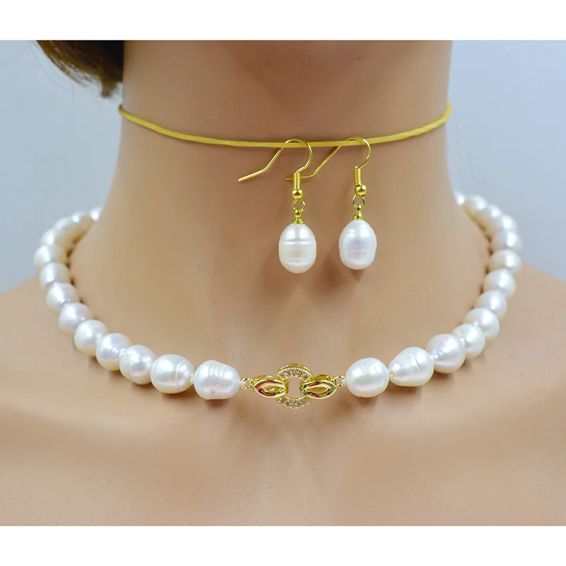 Beautiful 10-11mm natural white cultured pearl necklace earrings. Women's preferred wedding jewelry set 18”