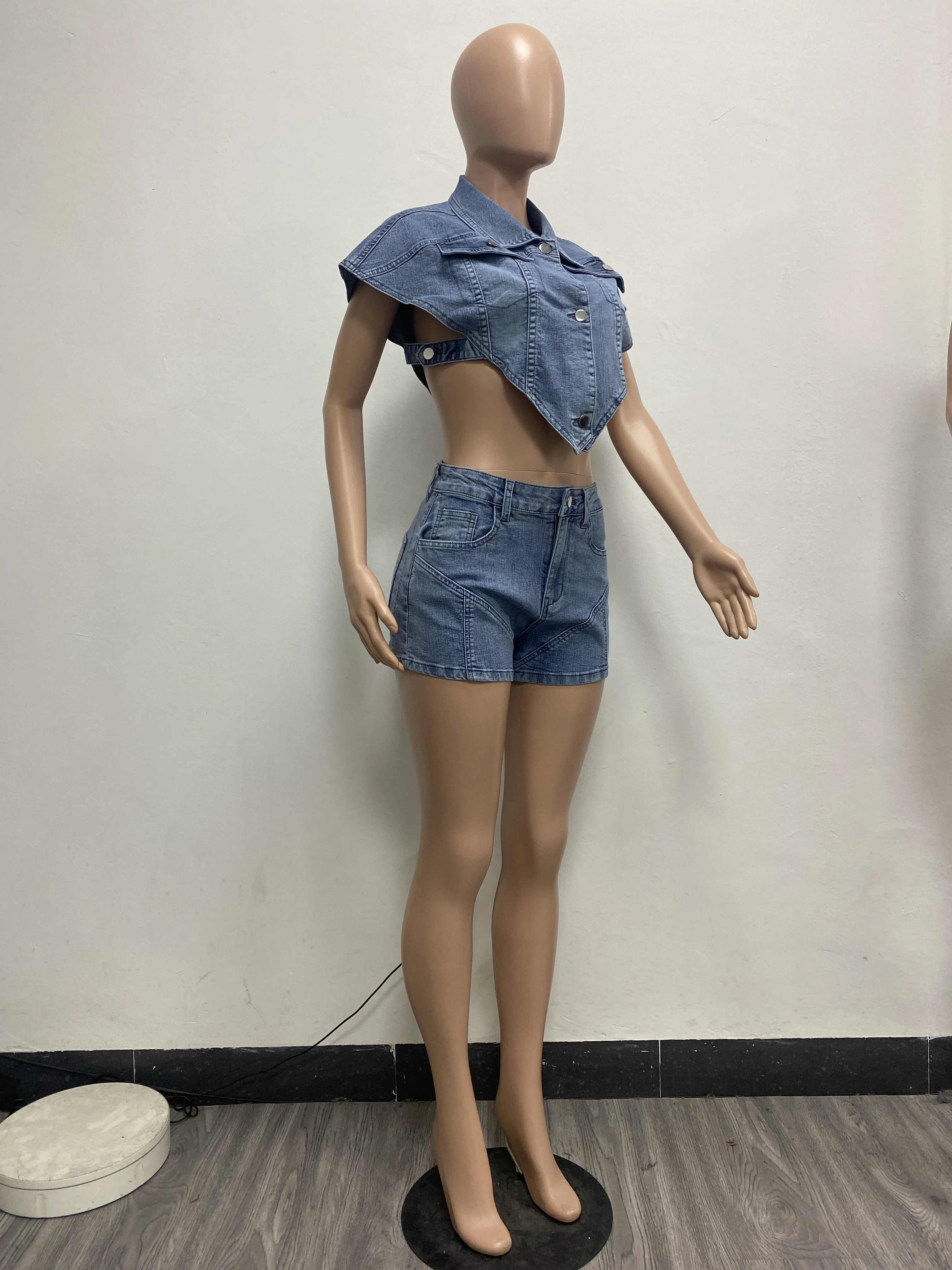 Imagem -05 - Tops e Shorts Jeans sem Mangas para Mulheres Conjunto de Moda Sexy Terno de Verão e Primavera Conjunto de Peças 2024