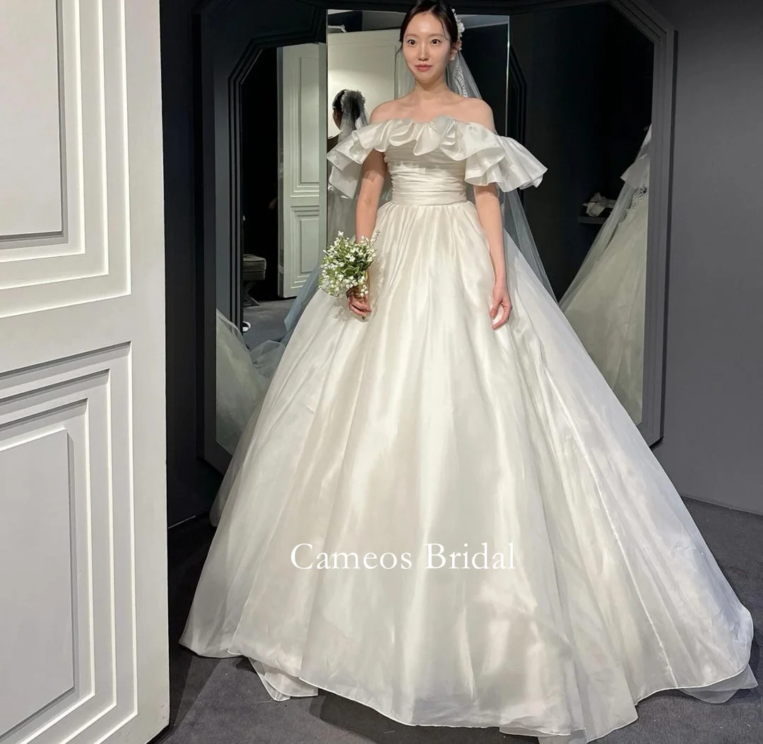 

SONDR Off the Shoulder Korea Elegant Vintage Ivory Wedding Dress Custom Made Bride Dress 웨딩드레스 Ruffles Wedding Gown Bridal