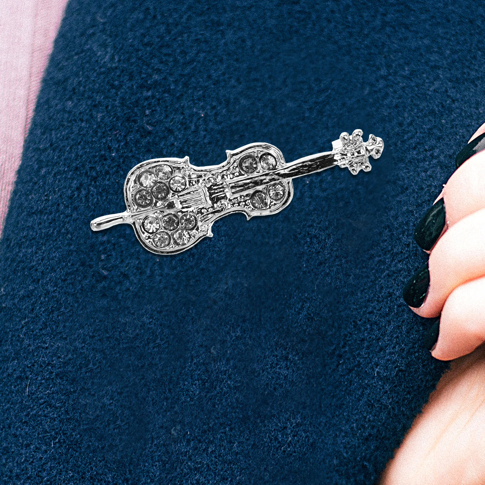 

Rhinestone Musical Instrument Brooch Fashion Accessories for Women Men Elegant Suit Hat Bag Decorative Pin Jewelry