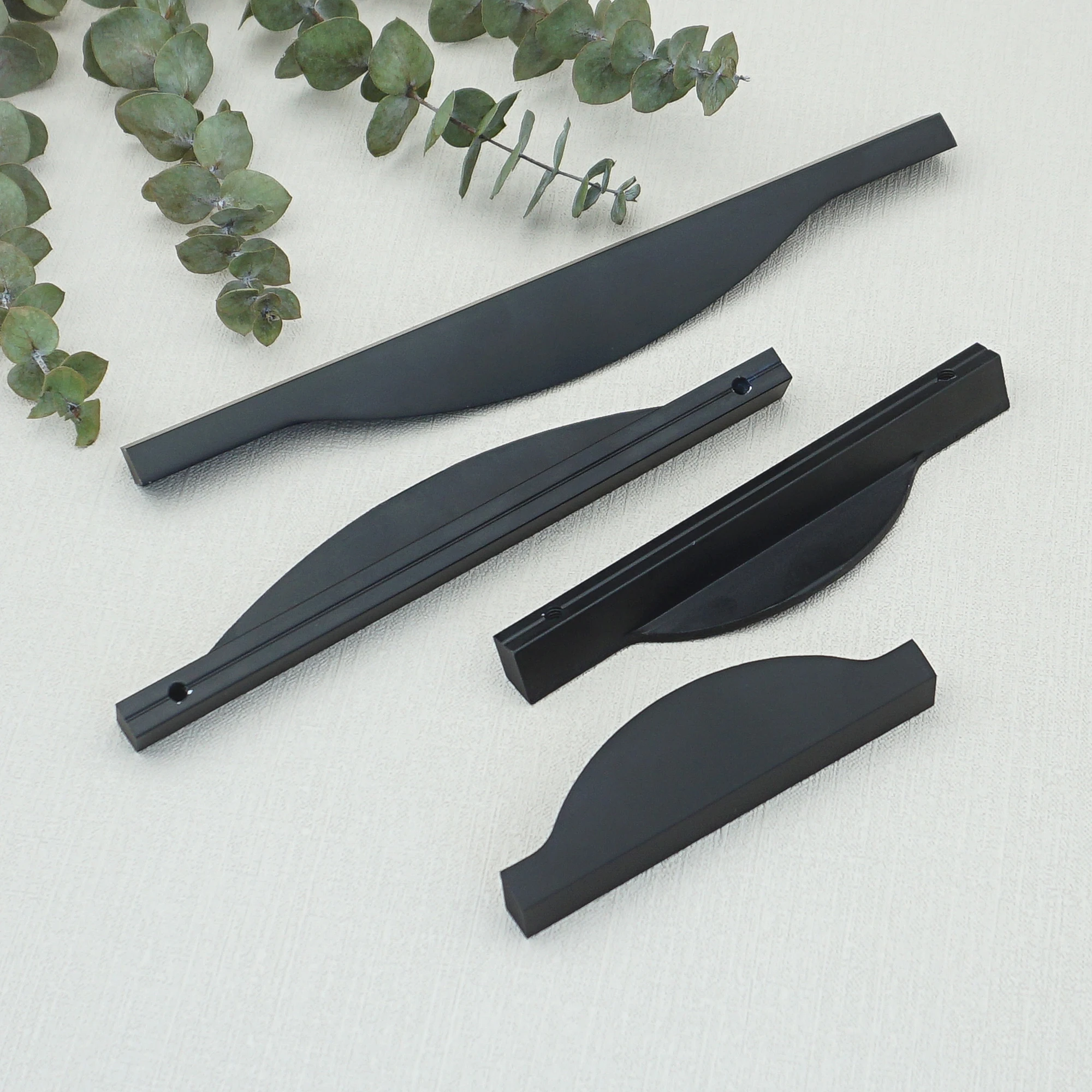 Black Simple Furniture Handles Symmetry Handle for Cabinets and Drawers Wardrobe Pulls Door Knob Zinc Alloy Cabinet Hardware