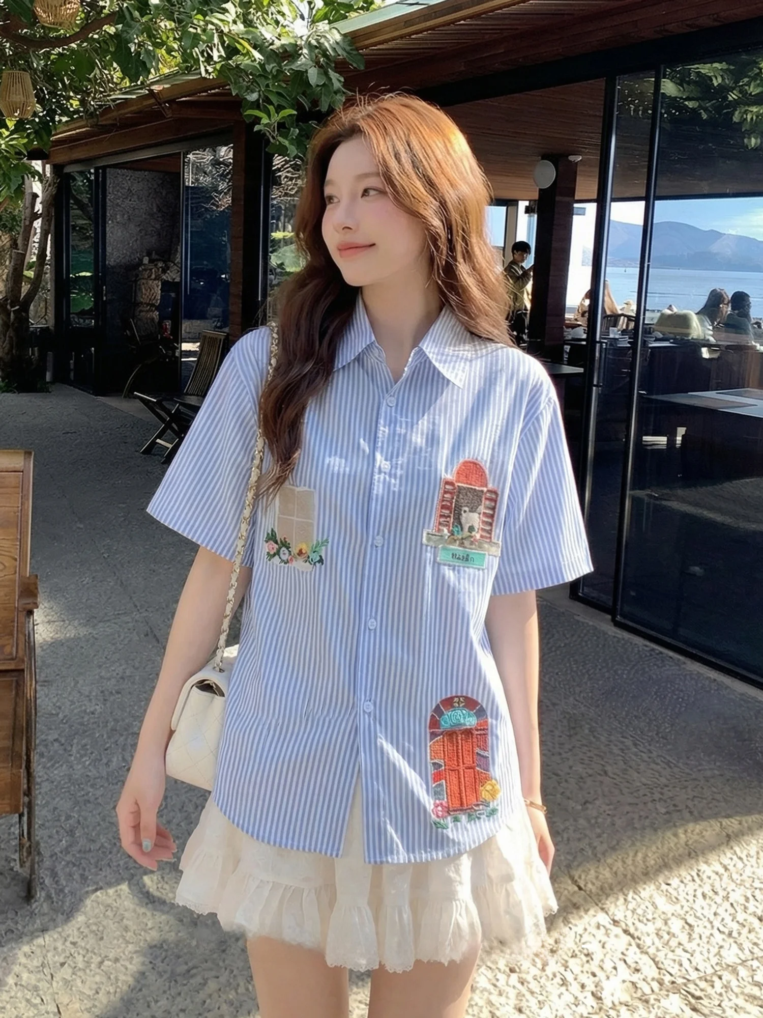 

Casual Loose Women's Striped irt ort Sve Embroidered College Sle Top Summer New Arrival Faion Fem Upperwear