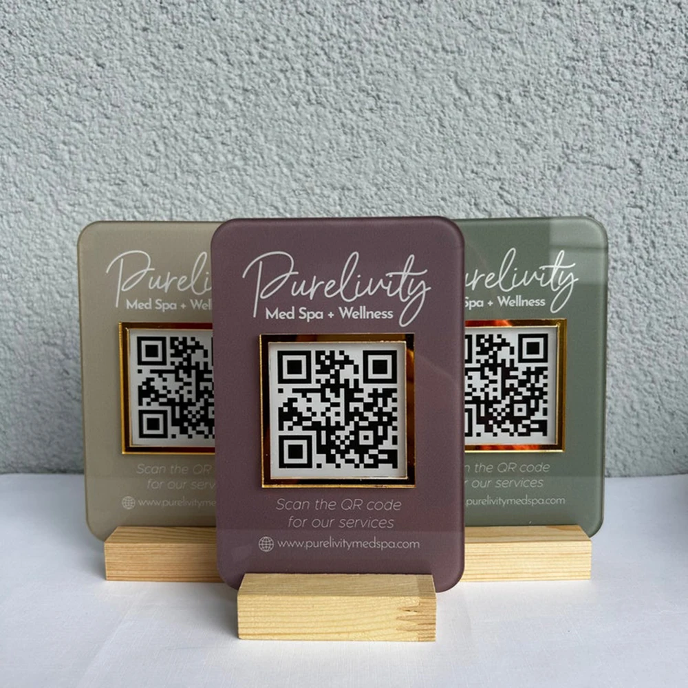 رمز QR صغير، شعار أكريليك، لوحة رمز الاستجابة السريعة الأكريليكية الحصرية الخاصة بك، عرض الوسائط الاجتماعية، قائمة مكتب الاستقبال، أمين الصندوق الجانبي القابل للتطبيق