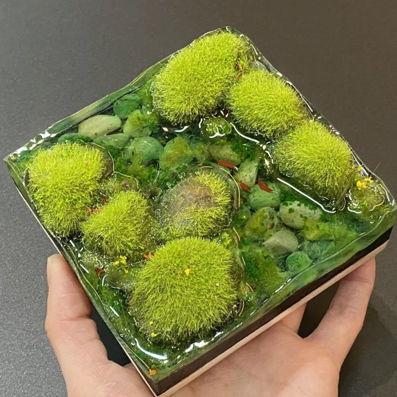 Handmade Green Moss Simulation Scene Model DIY Green Grass Creek Small Ornaments Home Office Desktop Grass Decoration