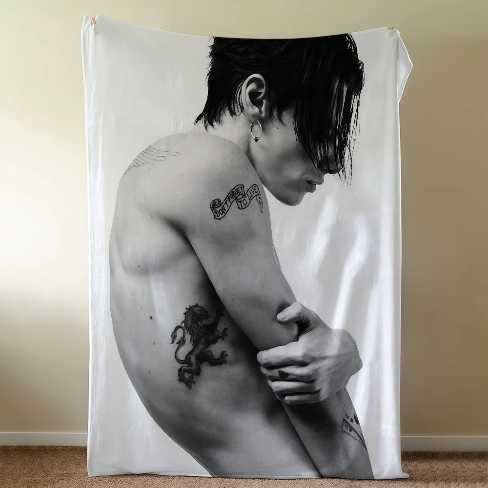 English Singer Y-YUNGBLUDS-ES Idols Blanket Soft Warm Furry Throw Super Kids Toys Bed Sofa Car Cradle