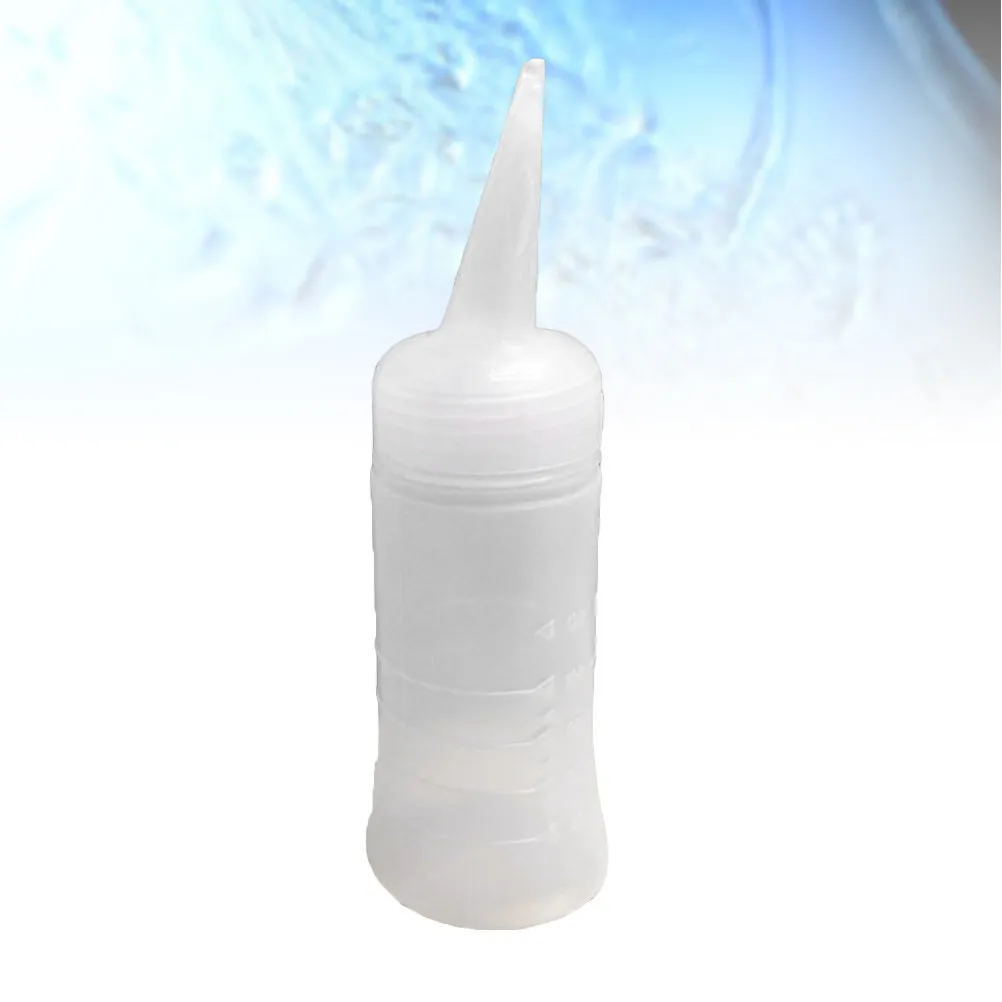 

Флакон-аппликатор для краски для волос 120 мл со скошенным наконечником и градуированной шкалой для коррекции цвета у корней, для окрашивания и ухода за кожей головы