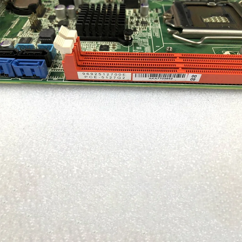 

PCE-5127G2 для промышленной материнской платы Advantech PCE-5127VG-00A1E