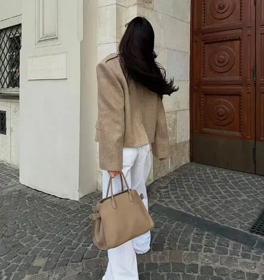 Women's Autumn And Winter High-end Temperament Style Woolen Suit with Fashionable Big Collar Casual Chic Short Jacket for Ladies