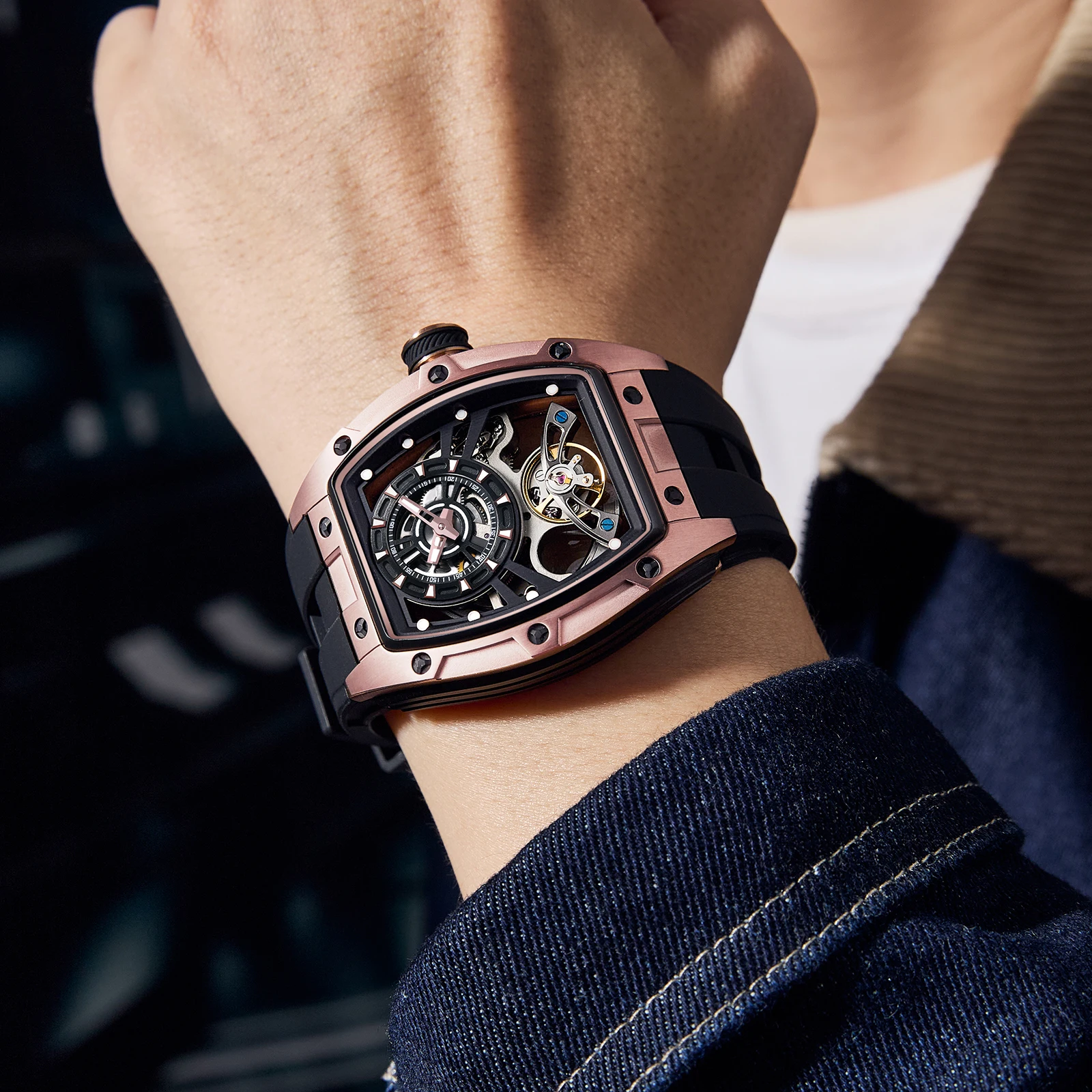 

Men's Sport Automatic Watch Waterproof Stainless Steel Mechanical Wristwatch with Silicone Strap Skeleton Dial