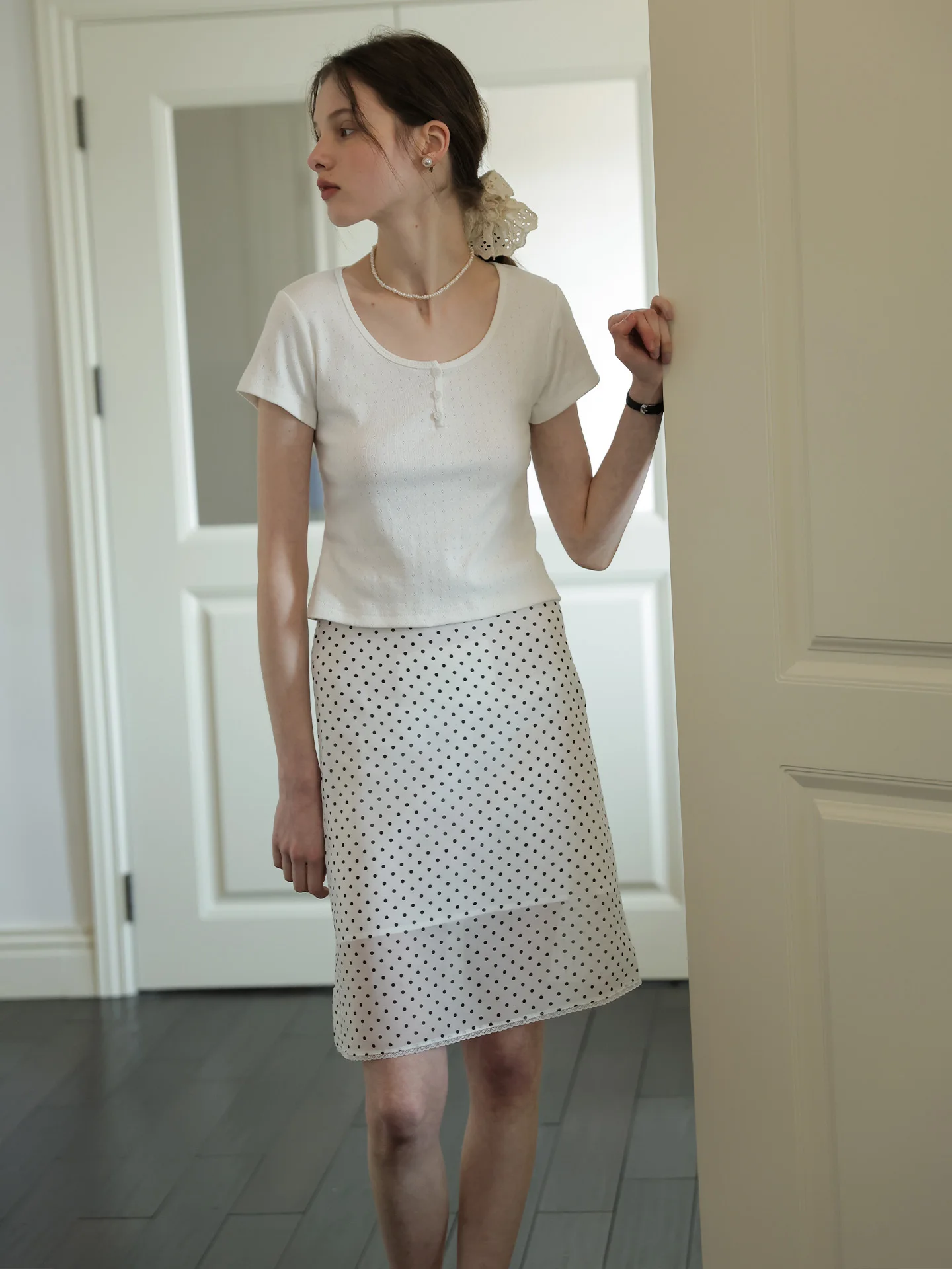 

Spring White Henry Collar Design Sense Hollow out Short Sleeve T-Shirt Women's Shoulder Length U-Neck Summer Top Cotton Blend