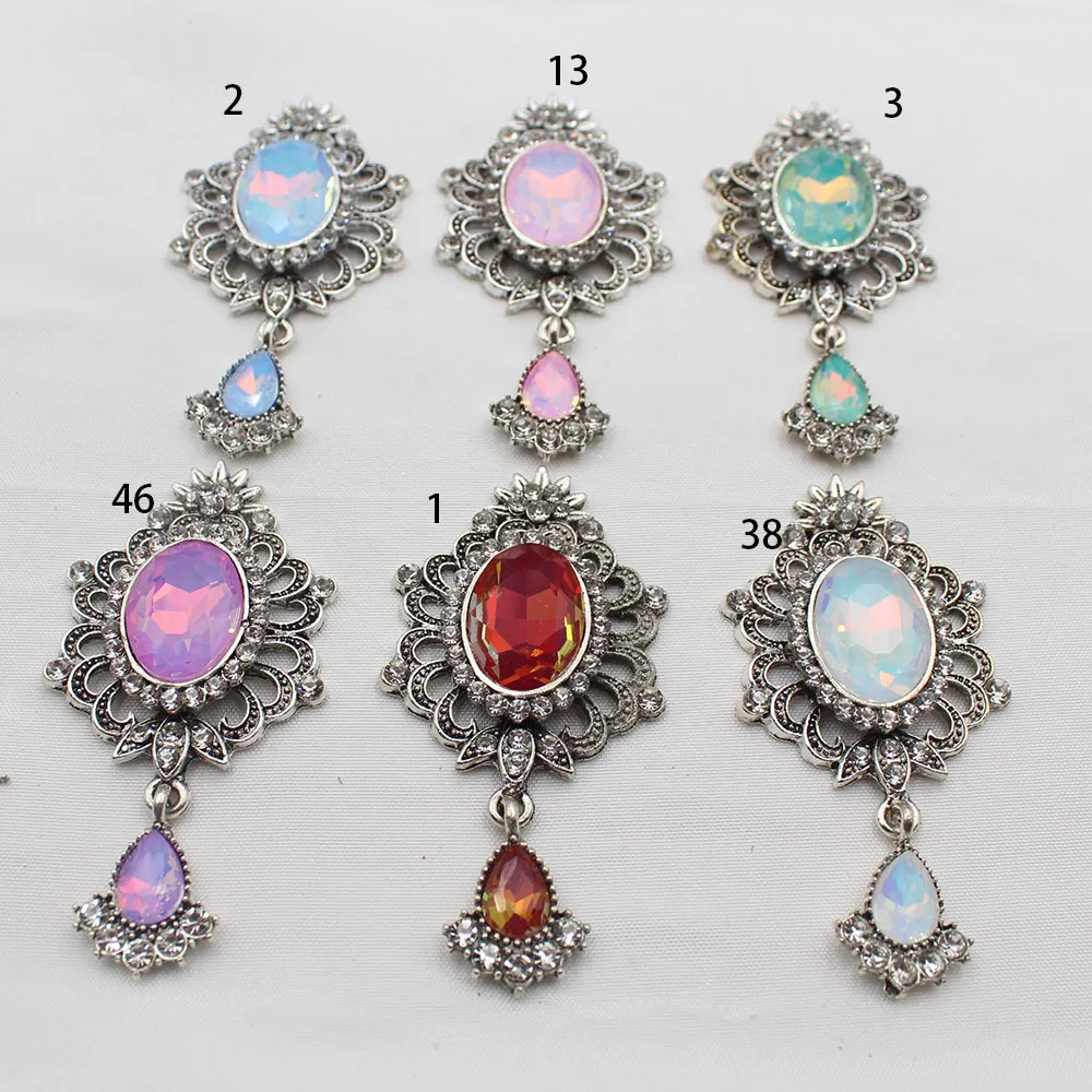 Elegant temperament 3 pieces/batch Ancient silver alloy flat bottomed oval Rhinestone resin pendant DIY clothing sewing luggage
