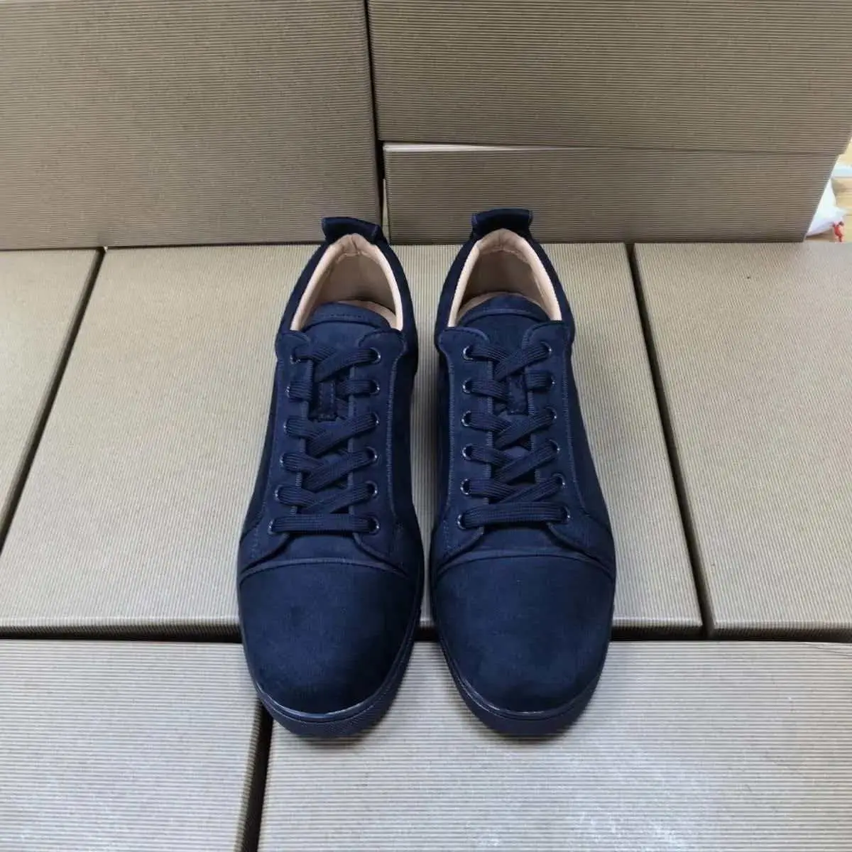 

Новые мужские модные повседневные туфли 2026 года: низкие, синие, в стиле High Street, на шнуровке, с круглым носком, увеличенной высоты, красные