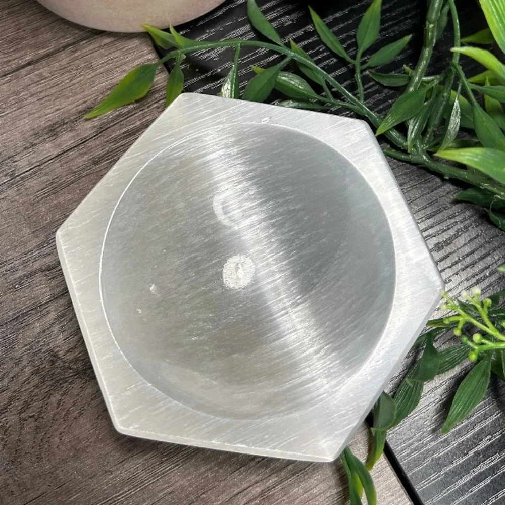 Natural Selenite Bowl Handcarved Hexagons Shape Crystal charging Bowl Mineral Specimen Meditation Crystal Gift Home Decor