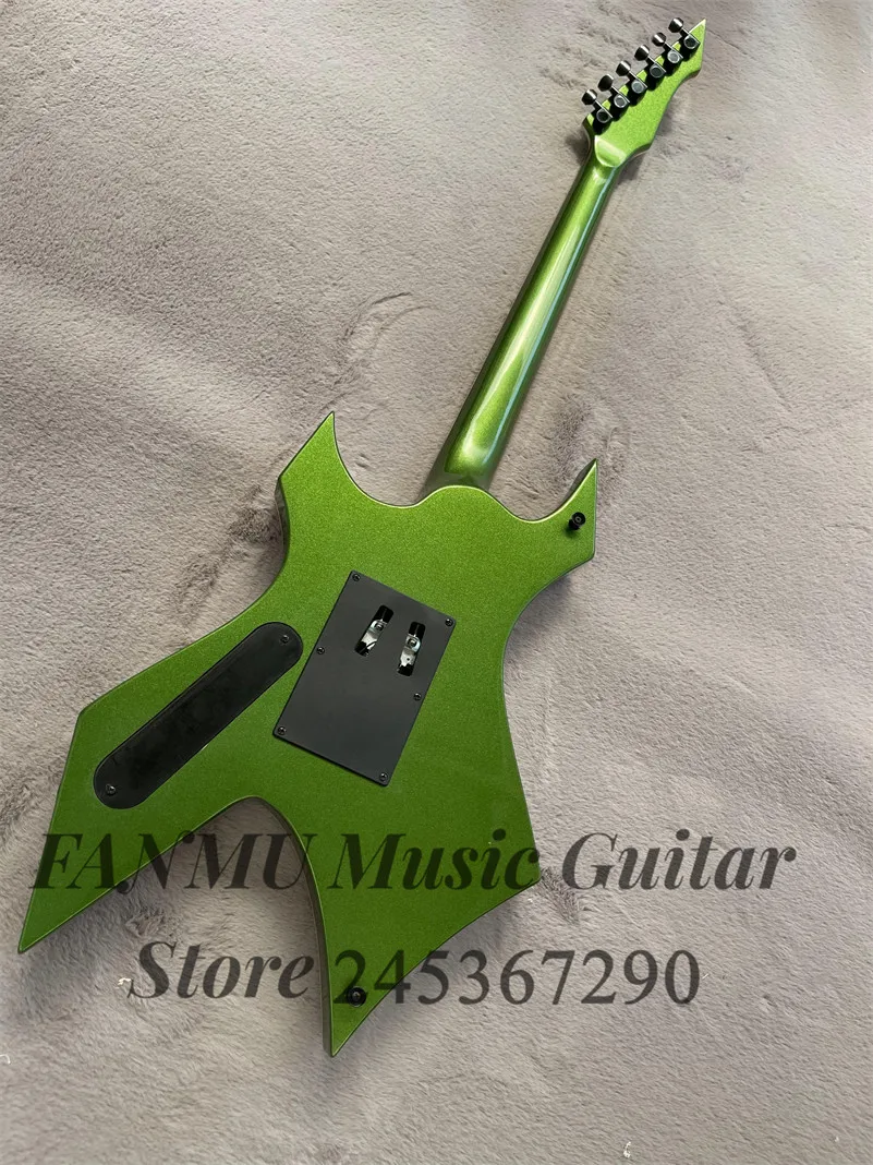 Metallic green electric guitar Maple neck Set In body tremolo bridge Black closed pickup rose wood fingerboard