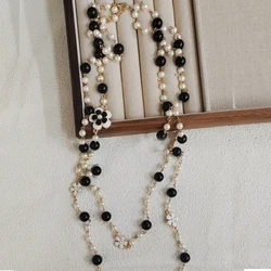 Collar con colgante de cerradura de perla de Camelia artesanal, 2020