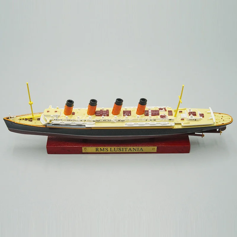 1:1250 Diecast Ship Model Toy ATLAS RMS Lusitania Ocean Liner Cruiser Replica Collection