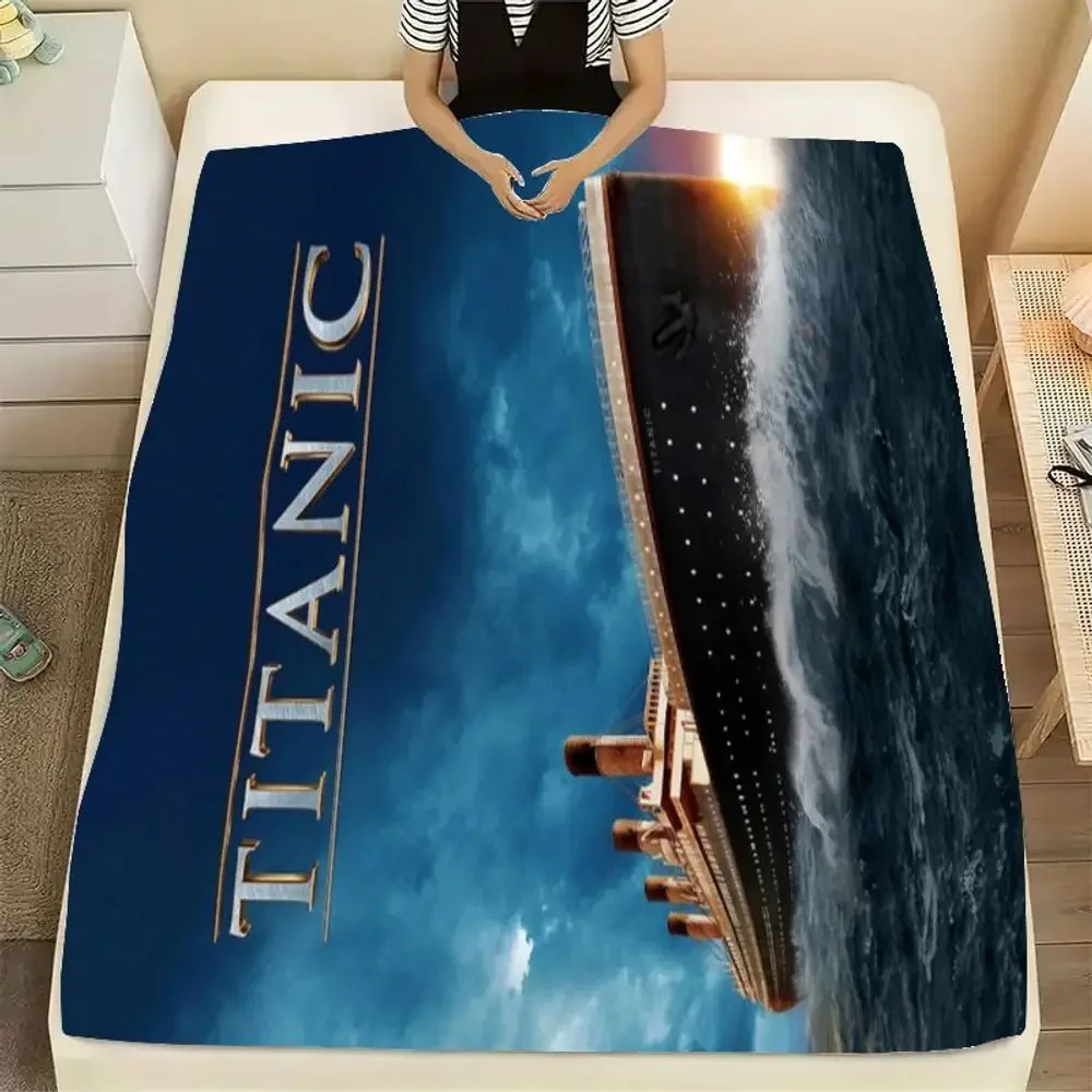 Titanic Movie Poster Blanket - Luxurious Soft Fleece Throw featuring Iconic RMS Titanic Ship Design, Elegant Gold and Blue Gradi