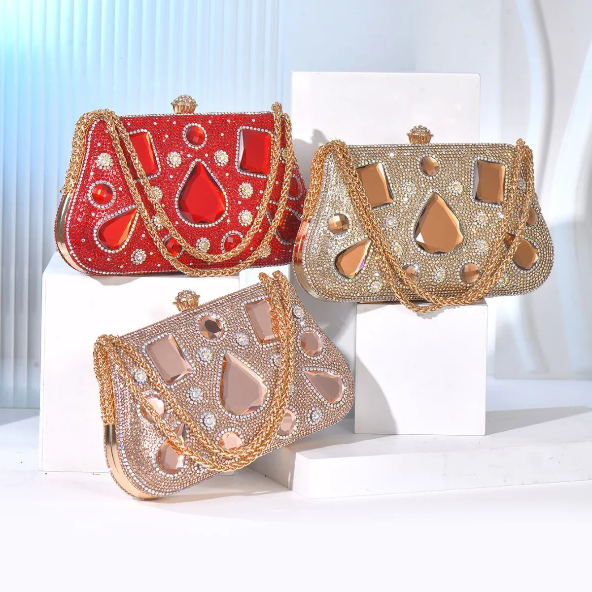 g Hollow diamond-encrusted handbag chain One shoulder banquet bag Fashion chain Crossbody women's bag bag