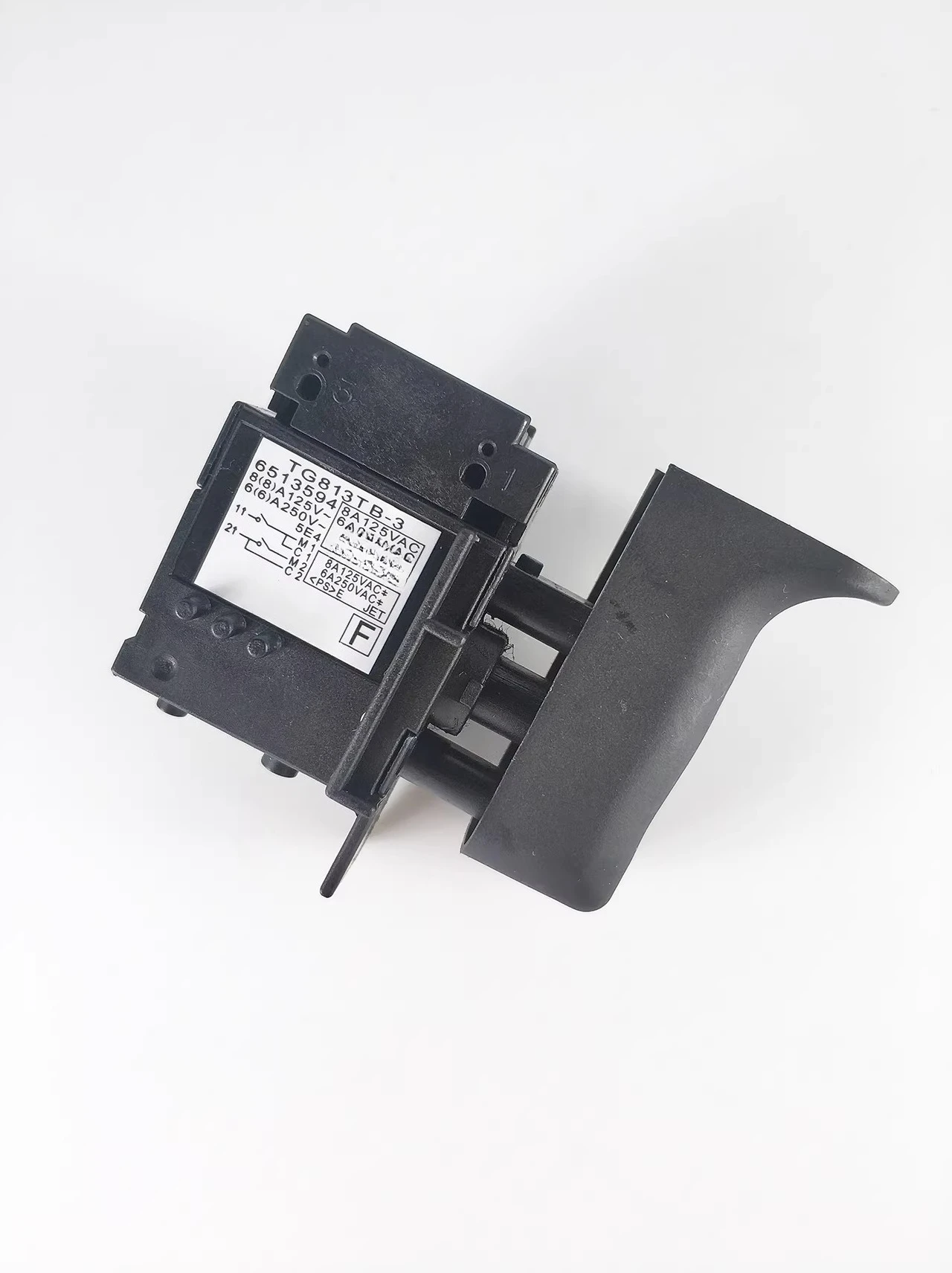 

Подходит для аксессуаров для переключателей шуруповертов Makita TG813TB-3 6513594