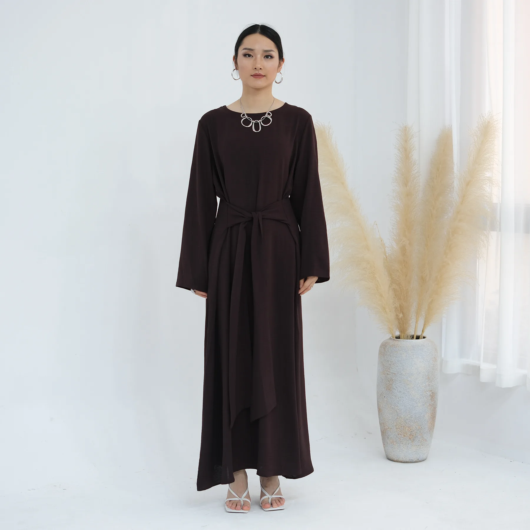 

Мусульманское скромное макси-платье для женщин на Ид, с круглым вырезом, длинными рукавами, свободного кроя, длинное платье, абайя на Рамадан, турецкое мусульманское платье, женское платье-роба