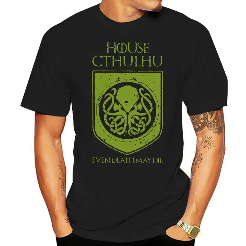 

Футболка с надписью «House Cthulhu Even Death May Die»