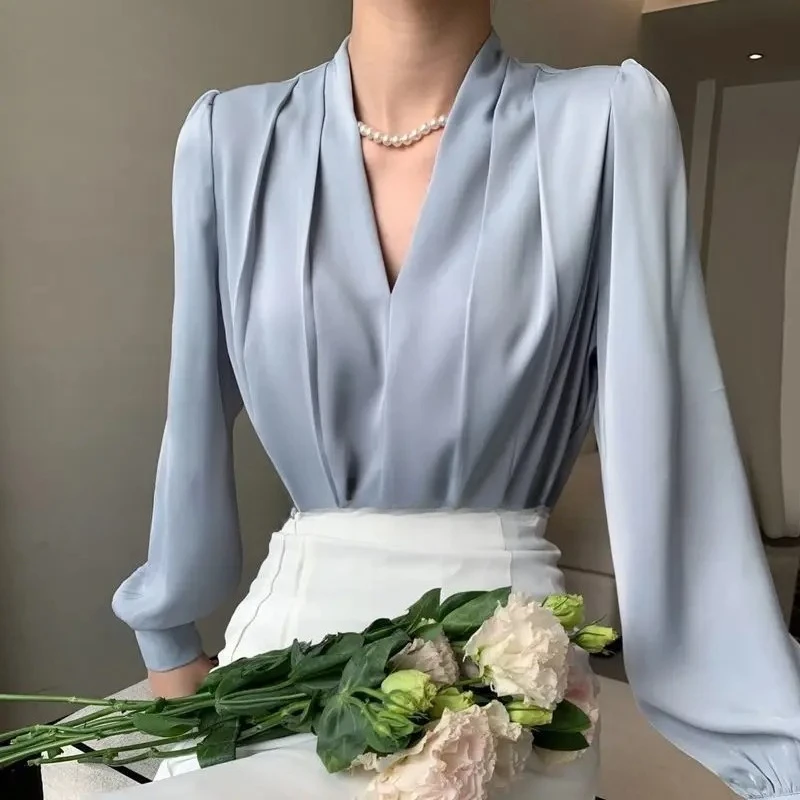 

White V-neck Shirt Tops Spring Autumn Long Sleeve V Neck Solid Chiffon Loose Pleated Elegant Fashion Temperament Women Clothing