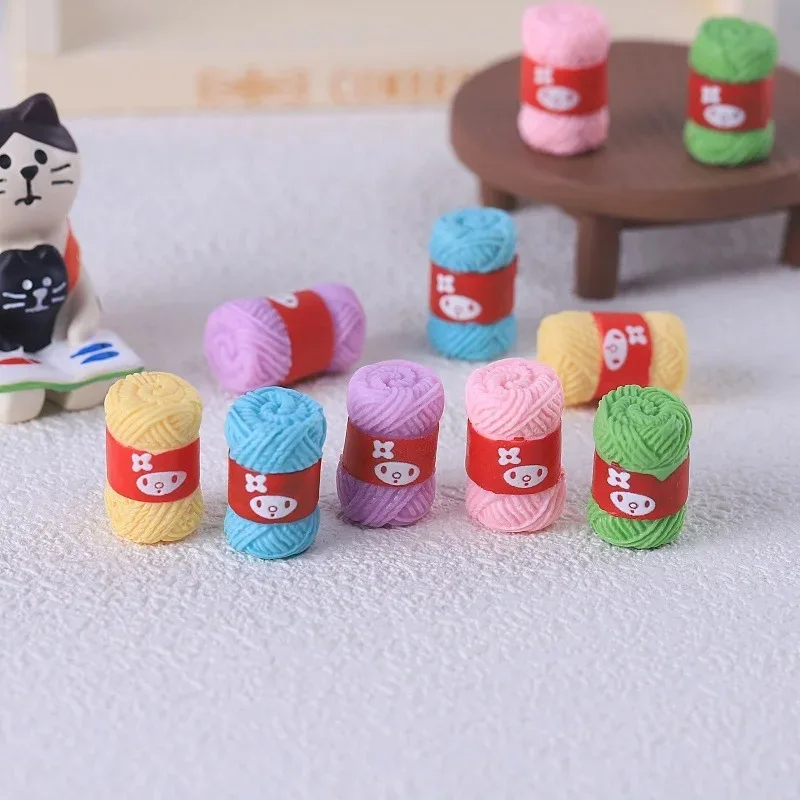 10 قطعة كرة غزل الكرتون محاكاة دمية مصغرة ديكورات منزلية سلسلة مفاتيح ذاتية الصنع سلسلة هواتف محمولة قلادة كرة صوف الراتنج