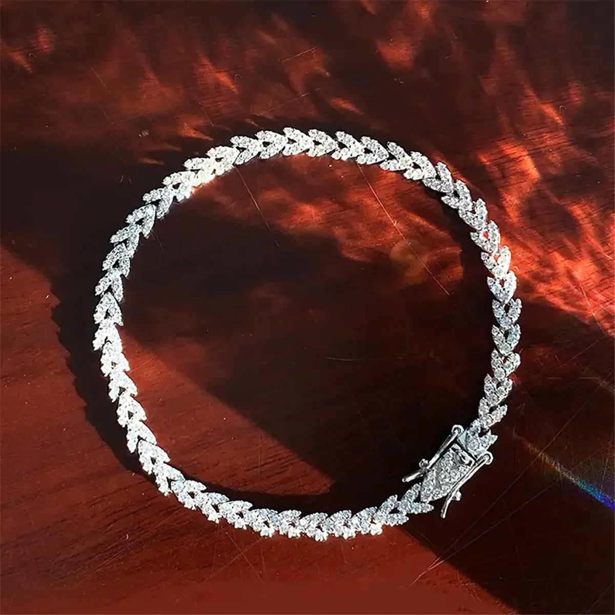 PT950 platinum Diamond bracelet, a 4-carat platinum diamond bracelet of fine jewelry grown in the laboratory, made of 14K gold
