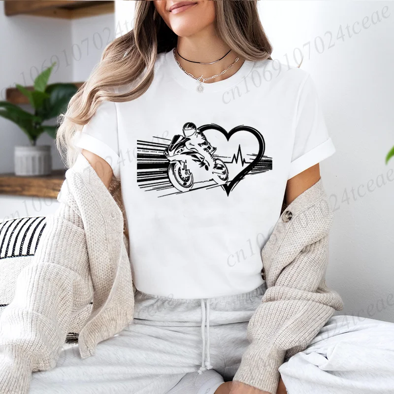 قميص نسائي تي شيرت النوتات الموسيقية مع رموز القلب تصميم تي شيرت الملابس الحب القلب تي شيرت مطبوع قميص علوي قصير الأكمام