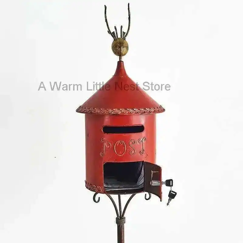 

European Wrought Iron Outdoor Mailboxes Villa Vertical Red Mailbox Garden Floor Type Outdoor Mailbox Retro Courtyard Post Box P