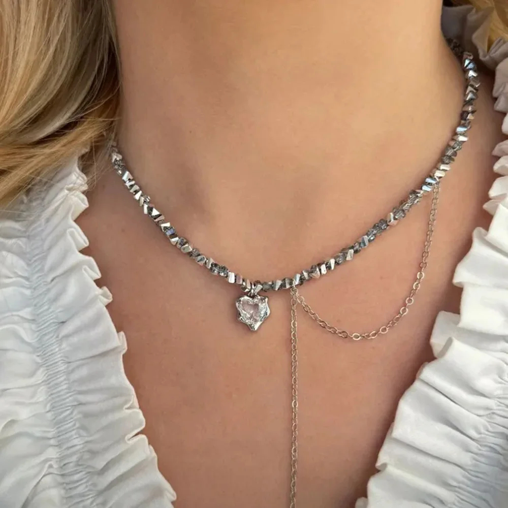 Vintage Zircon Heart Shaped Chain Flow Pendant Necklace 2026 Simple and Creative Sweet Crystal Beads Girl's Birthday Jewelry