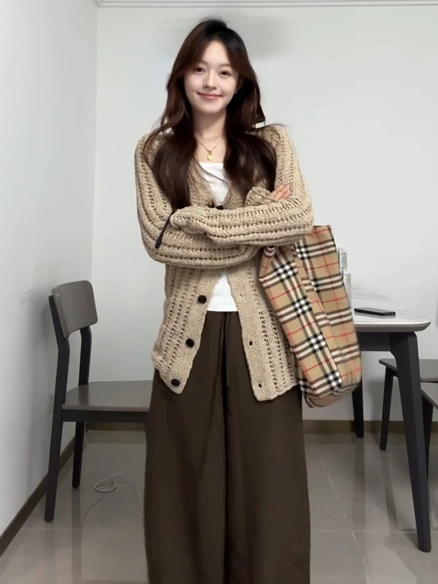 한국 슬레 초가을 아우로페르 니트 스웨터 세트 여성용 레이지 슬레 홀로우 아웃 니트 가디건 아우터웨어 상의와 하의