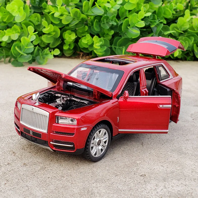 1:32 Scale Rolls Royce Cullinan Alloy Diecast Metal Car Model Sound Light Pull Back SUV 7 Doors Can Be Opened For Kids Toys