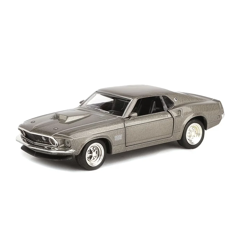 1/36 Ford Mustang Boss 429 Spielzeugauto für Kinder RMZ CiTY Druckgussfahrzeug Miniaturmodell mit Rückziehfunktion Sammlerstück Geschenk für Jungen – Detail 7