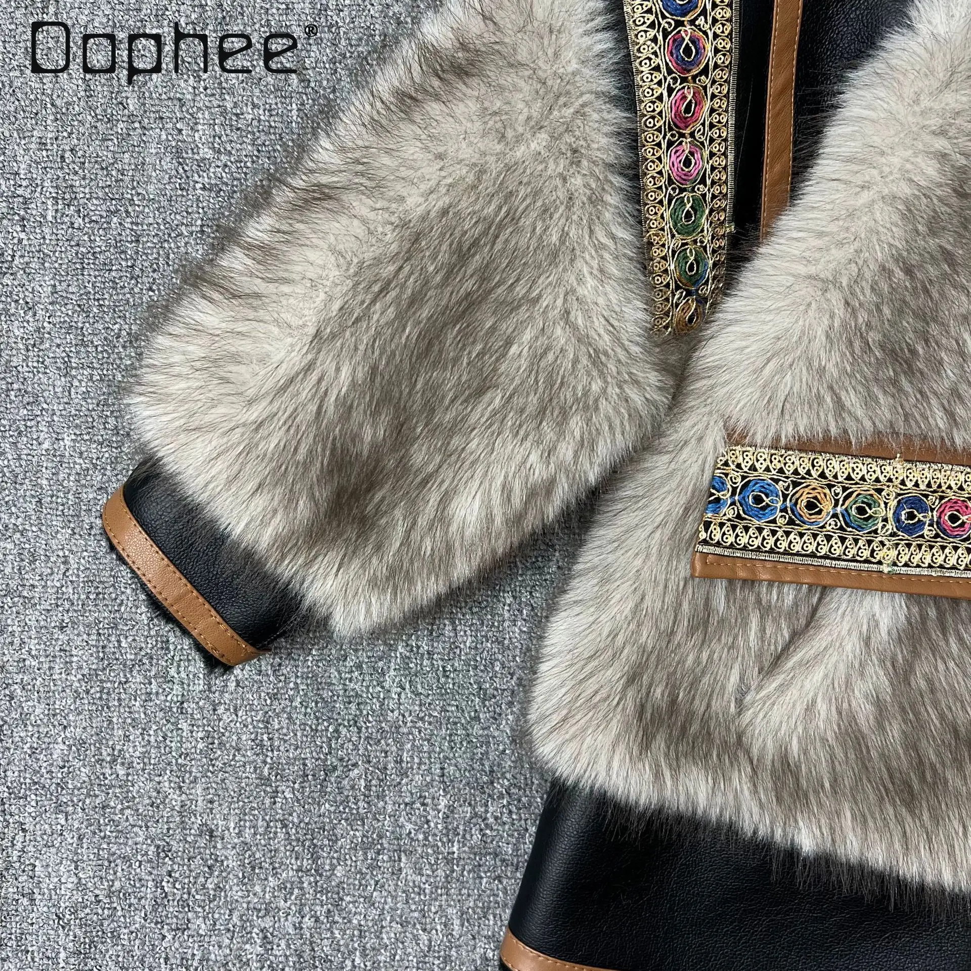 Cappotto invernale in pelliccia sintetica Toca ricamato di grandi dimensioni Cappotto caldo da donna Cappotto in pelliccia patchwork con stampa leopardata elegante per pendolari