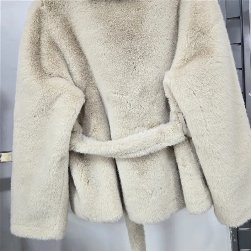 DEAT 2026 Winter Trend Style V-neck Single Breasted Faux Fur Coat With Belt For Women Contrast Color Thick Jackets 29A9574