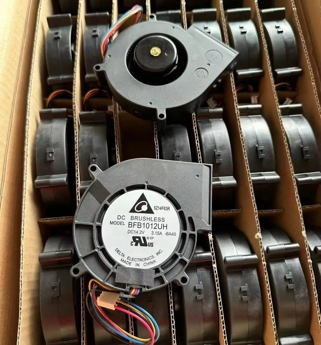 BFB1012UH 9733 14.2V 3.15A High Current Storm Turbine blower Fan 4-wire PWM Temperature Control High Speed Extraction Fan