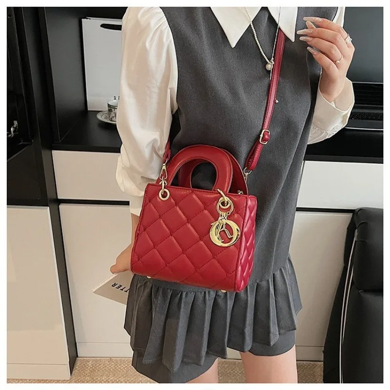 

Simple Women Bag Minimal Shoulder Handbag For Ladies Plain Purse Crossbody Bag Underarm For Basics