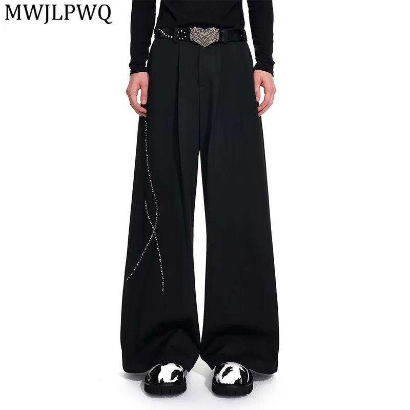 

MWJLPWQ High-End Black Draped Suit Pants For Men Patchwork Rhinestone Design Niched Straight Casual Trousers 2025 Autumn 11739
