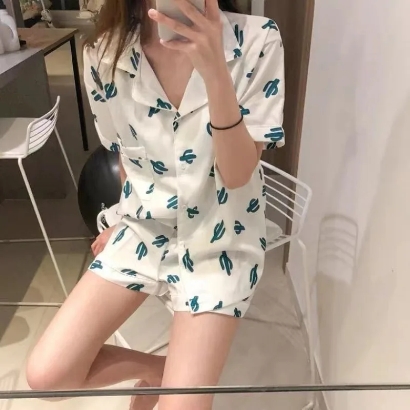 Piyama wanita ukuran besar kaktus lengan pendek celana pendek siswa pakaian tidur longgar kardigan putih gadis pakaian tidur pakaian rumah tahan lama