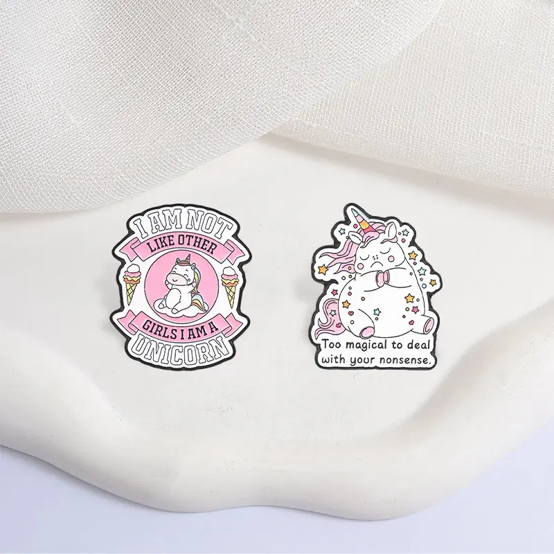 Niedliches Regenbogen-Einhorn-Lese-Geist-Emaille-Abzeichen, sarkastischer Text, Anstecknadel, Kawaii-Dekorationsbrosche, Set für Taschen-Accessoires, Geschenk – Detail 6