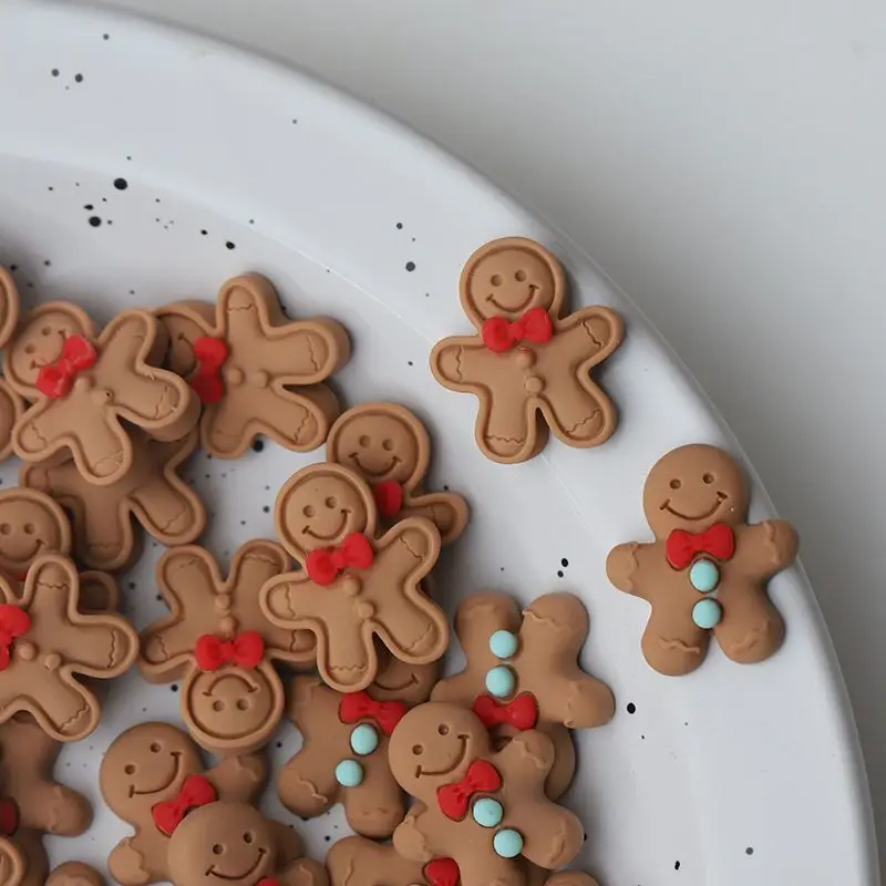 1/20pcs DIY Cartoon Christmas Gingerbread Man Charms Resin Pendants for Making Earring Jewelry Keychain Jewelry Accessories