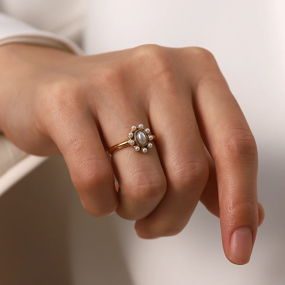 Uworld Sunflower White Pearl Inlaid Ring 18K Gold Plated Color Stainless Steel Waterproof Elegant Jewelry Valentine\'s Day Gift