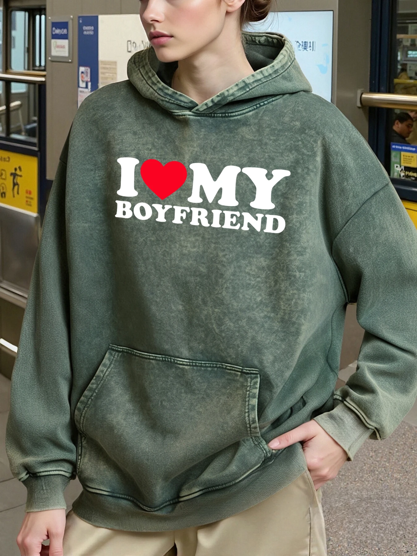 เสื้อฮู้ดพิมพ์ลายตัวอักษร I Love My Boyfriend สำหรับผู้หญิง ทรงหลวม มีกระเป๋า ผ้าฝ้ายสไตล์ฮิปฮอป สตรีทแวร์ สำหรับฤดูใบไม้ร่วงและฤดูหนาว