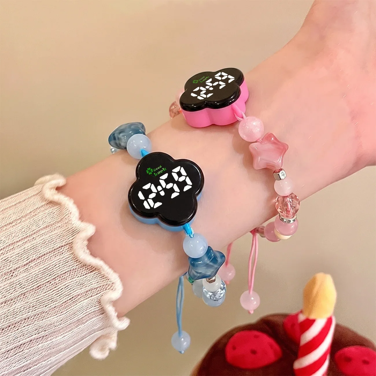 Clover Flower LED Digital Watch Beaded Bracelet Adjustable Watch for Girls Birthday Christmas Gift Kids Wrist Watch ﻿