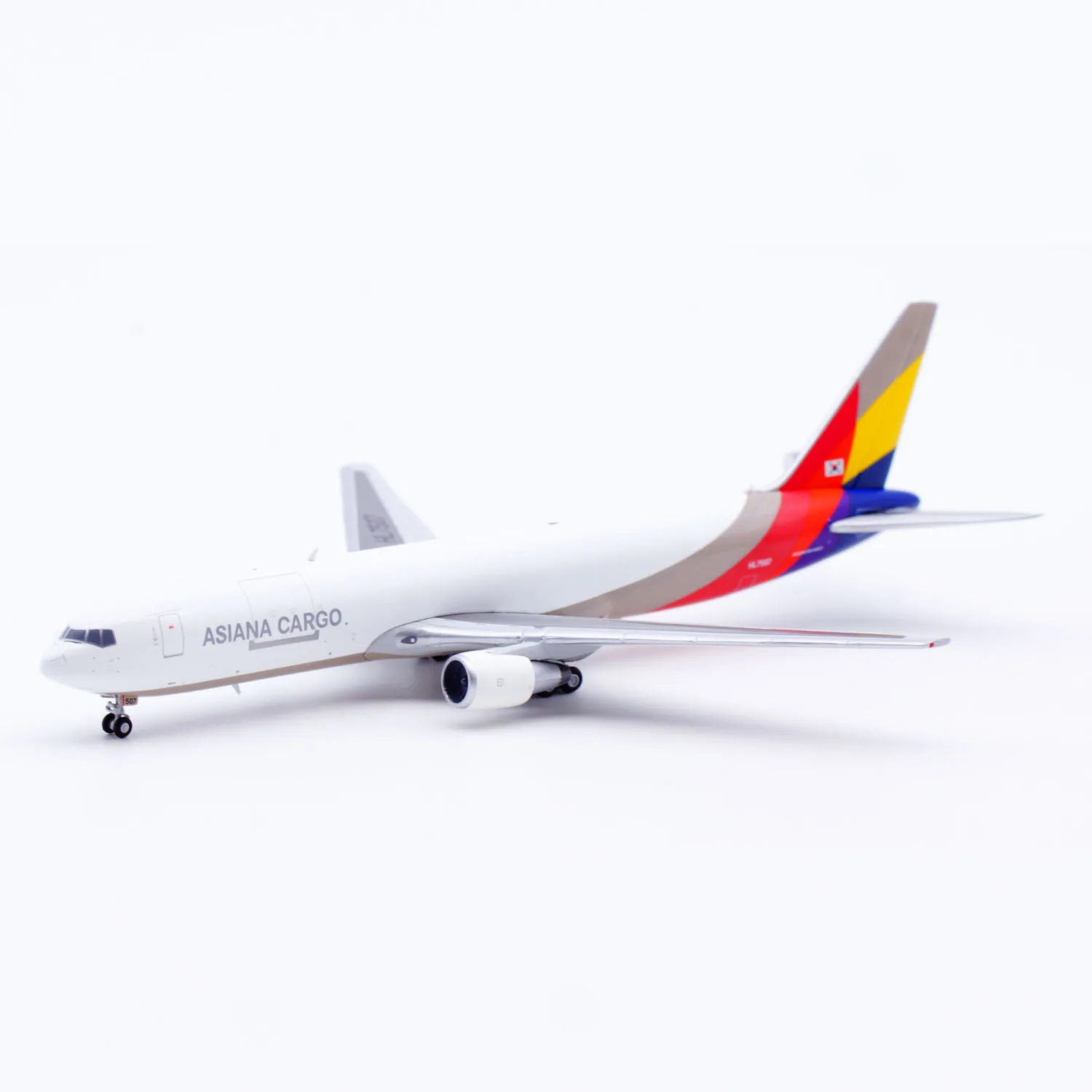 XX40687 سبيكة تحصيل طائرة هدية JC أجنحة 1:400 Asiana البضائع بوينغ B767-300 دييكاست طائرة نموذج طائرة HL7507 مع حامل