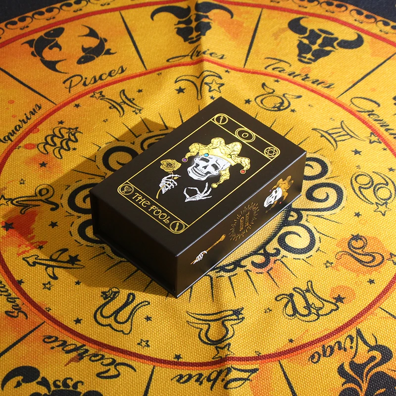 

Mysterious Skull Gold Foil Tarot PVC Desktop Game Divination Card Waterproof Deluxe With Paper Manual